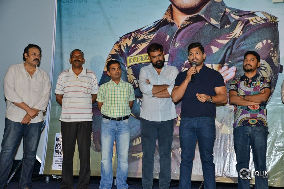 Army-People-Watching-Naa-Peru-Surya-Naa-illu-India-Movie-Photos